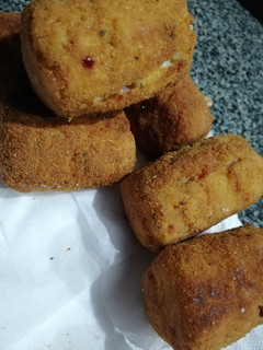 Una foto de Croquetas de arroz 🍚