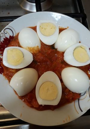 صورة لوصفة حمسة طماطم وبيض سلق