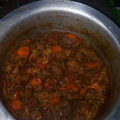 A picture of Wet fried beef.