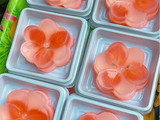 Puding Stroberi (dengan potongan buah asli)