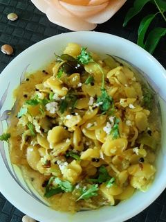 वालाचं बिरडं... अर्थात डाळिंब्या. (valanch birde recipe in marathi) रेसिपी चे मुख्य फोटो 