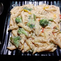 A picture of Creamy White Sauce Pasta.