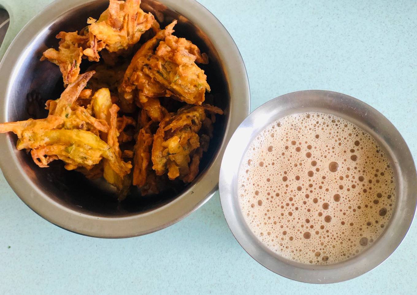 Aloo onion pakoda