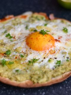 Avokádókrémes tortilla recept tojással recept fotója