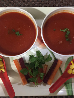 કેરટ કોર્ન એન્ડ બીટ ટોમેટો સૂપ (Carrot Corn Beetroot Tomato Soup Recipe In Gujarati) રેસીપી મુખ્ય ફોટો