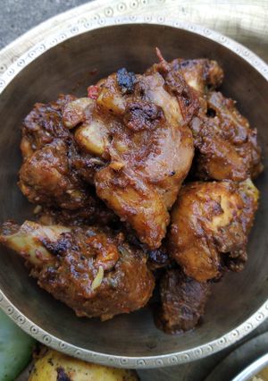 A picture of Saucy Chicken.