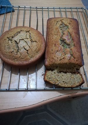 A picture of Zucchini-orange cake.