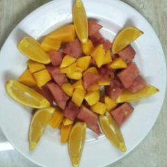 A picture of Fruit platter.