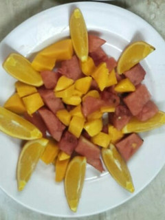 A picture of Fruit platter.