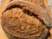 Una foto di pane con farina di semola