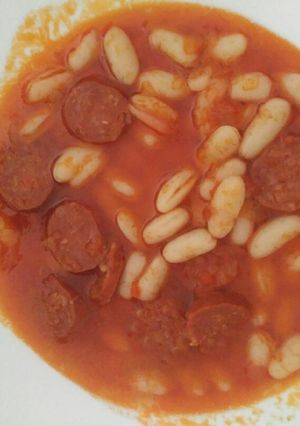 Una foto de Alubias con chorizo