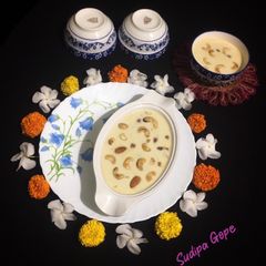 A picture of Poha / Rice flakes Kheer.