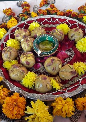 A picture of Healthy mix laddoo.