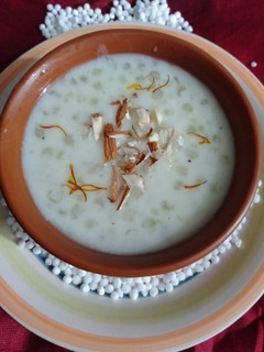 साबुदाणा खीर (sabudana kheer recipe in marathi) रेसिपी चे मुख्य फोटो