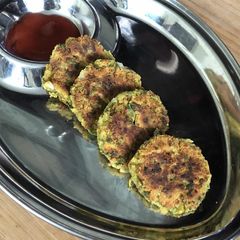 A picture of Chickpea tikki.