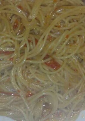 A picture of Fried spaghetti.