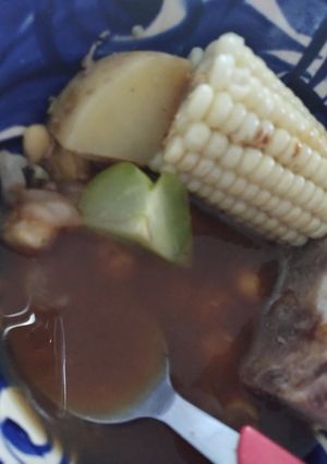 Una foto de Cocido estilo Jalisco (Caldo de Res)