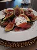 Salada de Burrata, Figos e Presunto