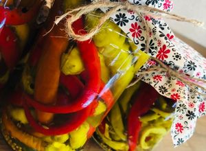 Ecetes kosszarvú paprika savanyúság recept fotója
