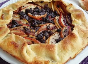 Foto di Galette di mele, uva passa e cioccolato