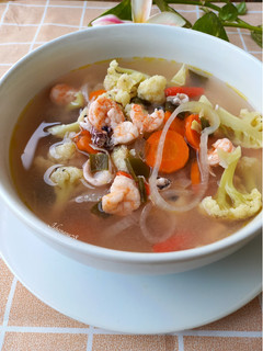 Foto resep Sup Tomyam seafood simpel ala Ibu