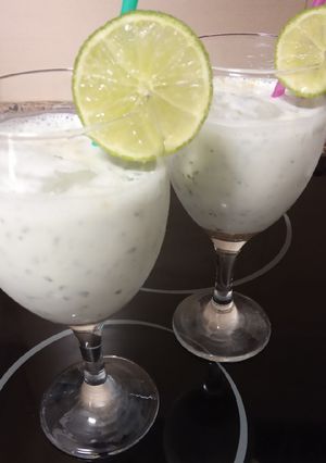 Una foto de Sorbete de mojito light