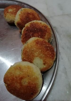 A picture of Samak rice tikki.