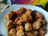 Bola2 ayam saus tomat