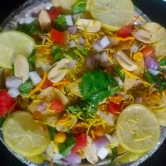 A picture of Lays Chaat.