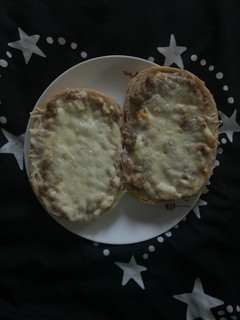 Tonhalkrémes melegszendvics recept fotója