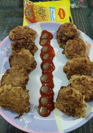 এগ ম্যাগি পকোড়া (egg maggi pakora recipe in Bengali) রেসিপির প্রধান ছবি