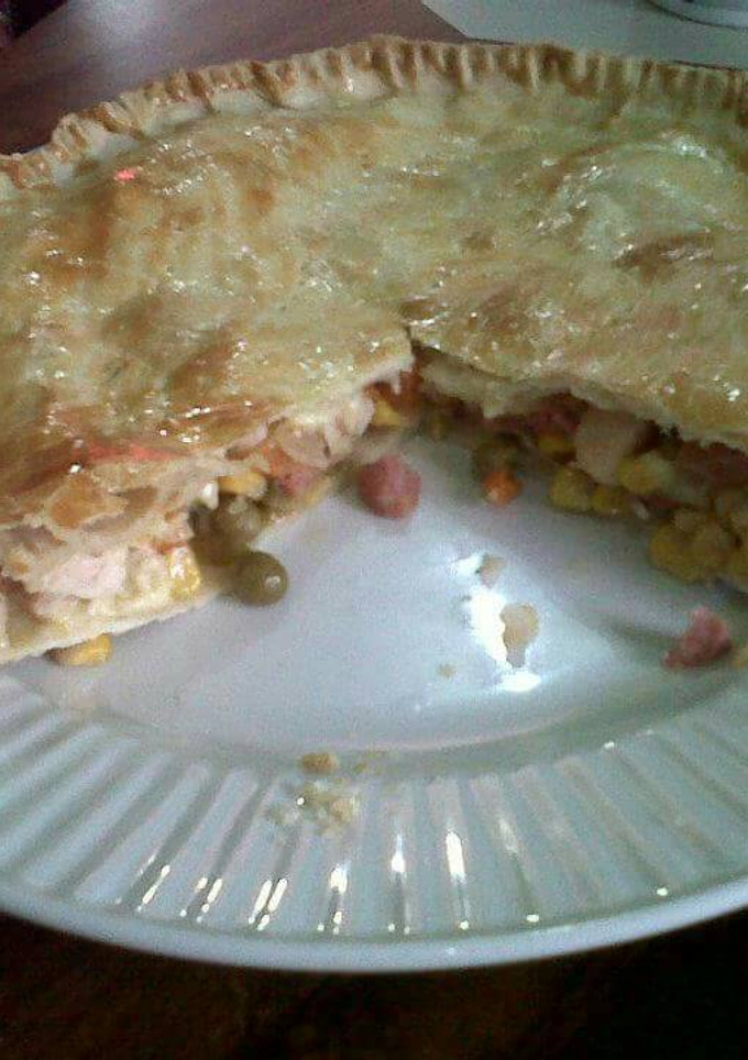 Una foto de Tarta de pollo con verduras