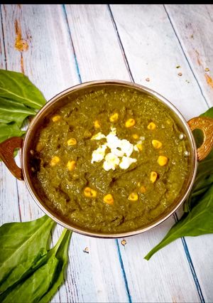 A picture of Corn palak curry.