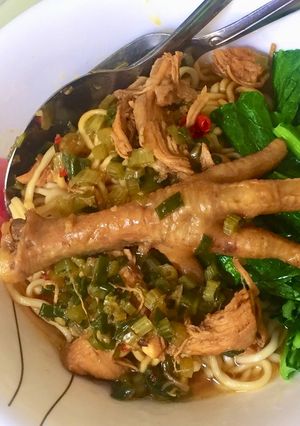 Foto resep Mie Ayam Ceker Ala Mang Gerobak