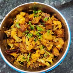 A picture of Aloo Gobhi.