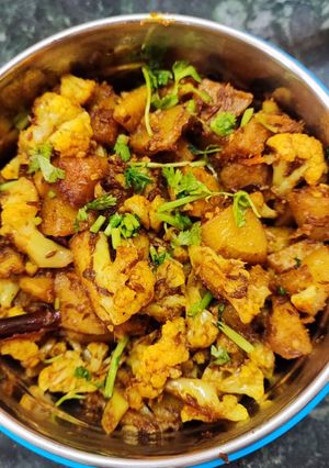 A picture of Aloo Gobhi.