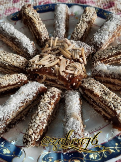عکسی از دستور خرما بیسکوییتی🥰