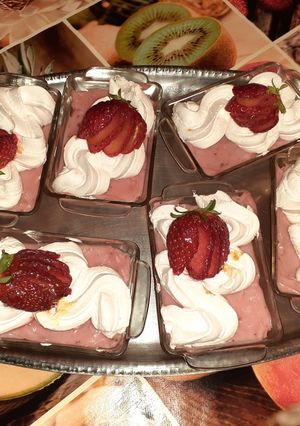 صورة لوصفة تحلية بذوق الفراولة 😋😋
