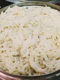 जीरा चावल (jeera chawal recipe in Hindi) रेसिपी मुख्य फोटो