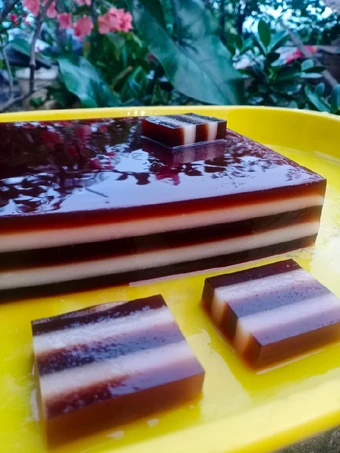 Cara Mudah Membuat Resep Puding Lapis Coklat Susu (M24) yang Enak Banget Anti Ribet, Mantap