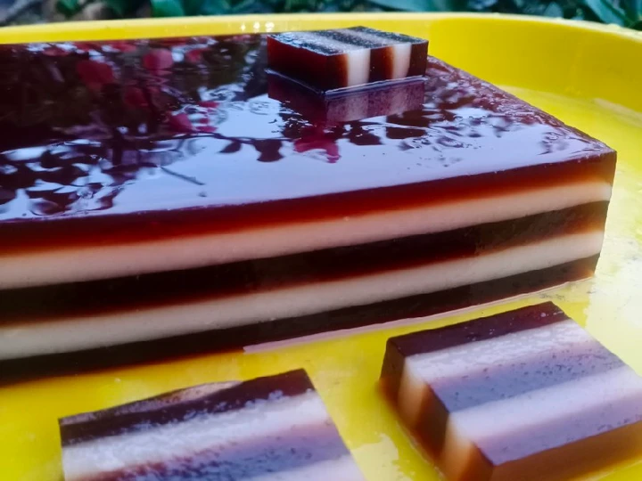 Cara Mudah Membuat Resep Puding Lapis Coklat Susu (M24) yang Enak Banget Anti Ribet, Mantap