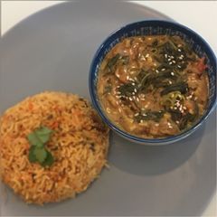 A picture of Garlic Spinach gravy in Coconut Milk.
