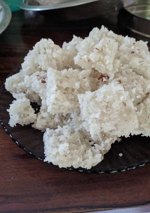 A picture of Coconut burfi.