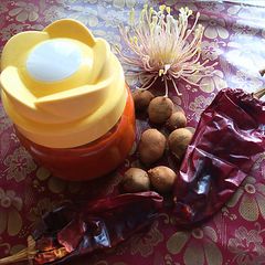 A picture of Talhar n katara chutney.