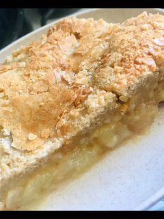 Una foto de BUDÍN DE 🍐PERAS🍐 Y 🍎MANZANA🍎 CARAMELIZADAS
