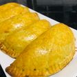 Meatpies and Sour mayonnaise dip