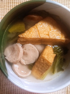 A picture of Fried Tofu Soup.