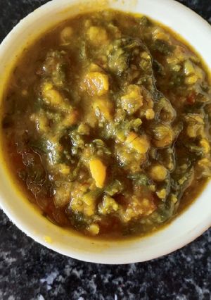 A picture of Spinach curry.