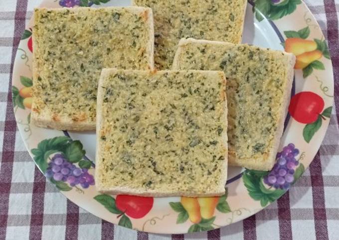 Bagaimana Menyiapkan Garlic Bread, Lezat