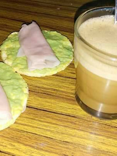 Una foto de Tortitas con guacamole casero